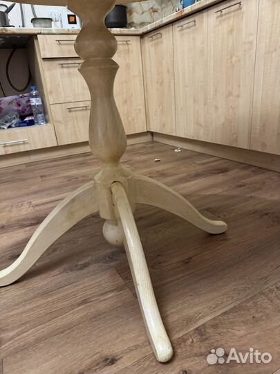 Стол кухонный круглый