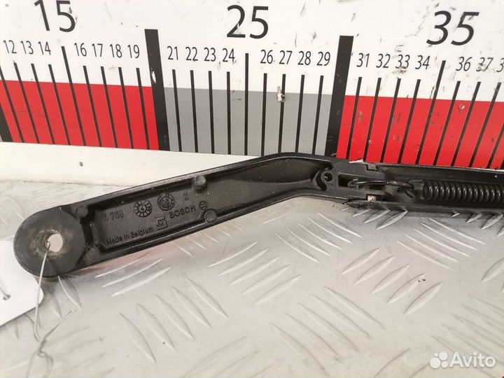 Щеткодержатель (поводок стеклоочистителя, дворник)