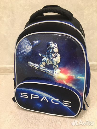 Рюкзак школьный