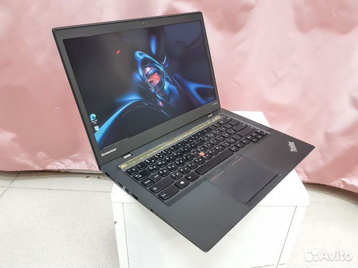 Ноутбук Lenovo ThinkPad X1 Carbon i5