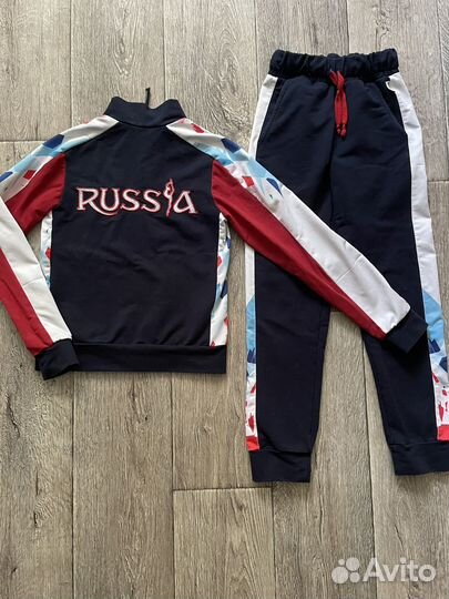 Спортивный костюм для художественной гимнастики