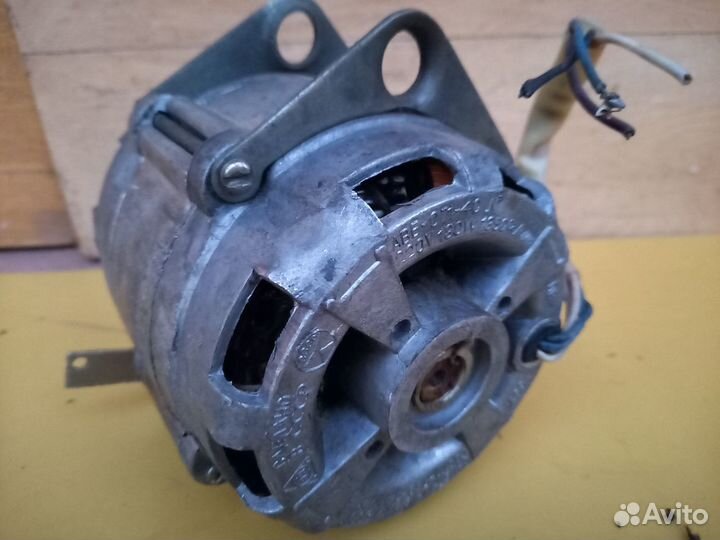 Электродвигатель для стиральной советской машинки