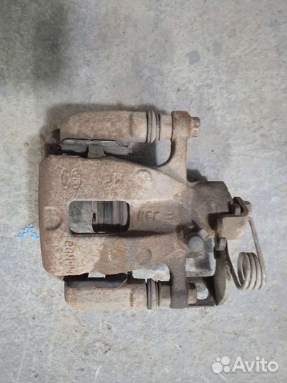 Суппорт задний solaris 1