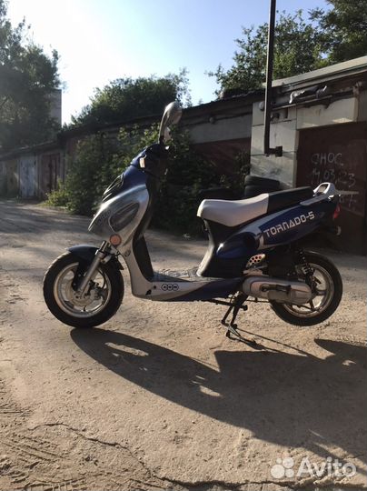 Скутер tornado S