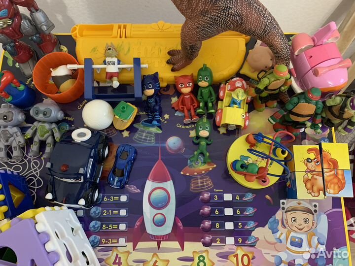 Игрушки для мальчика