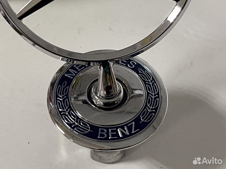 Эмблема капота Mercedes W140