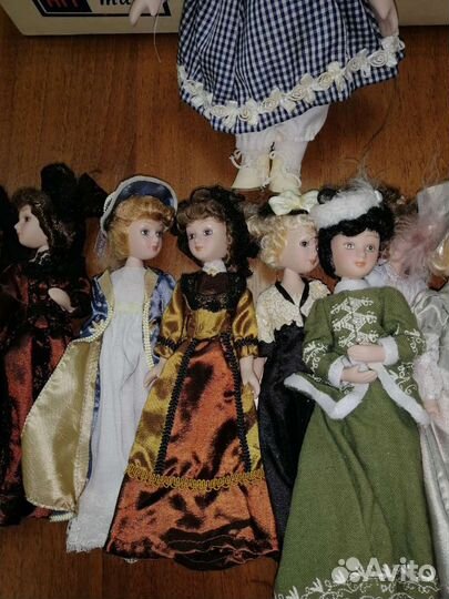 Кукла фарфоровая коллекционная