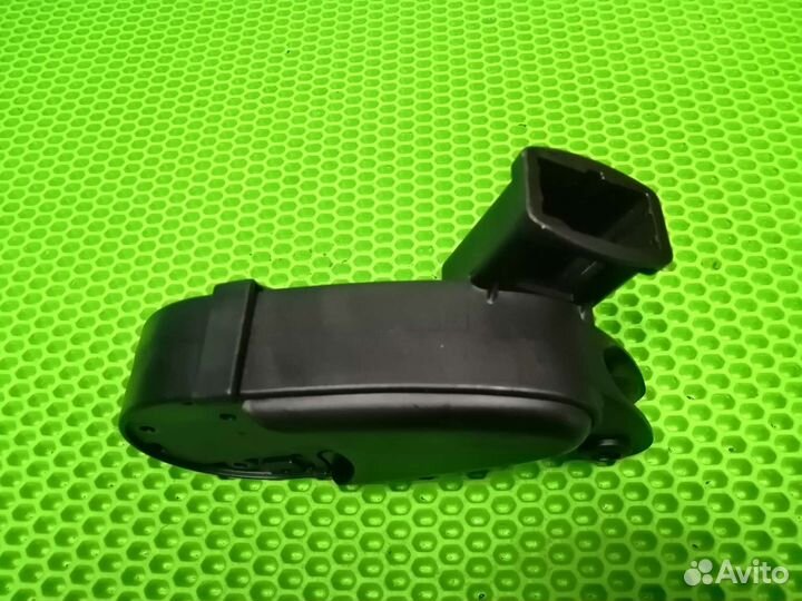 Механизм складывания Luxmom 555 на коляску