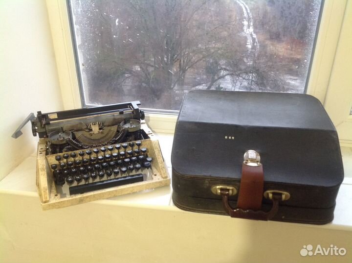 Пищущая машинка