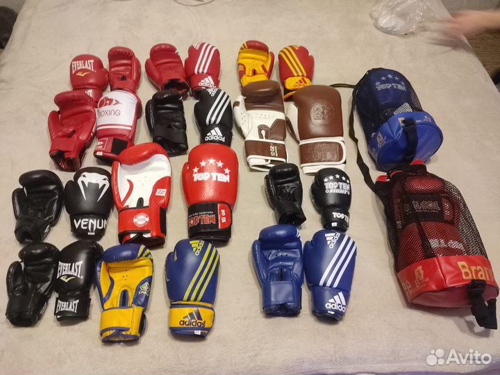 Боксерские перчатки