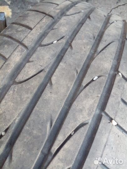 Bridgestone ST30 215/65 R16 98