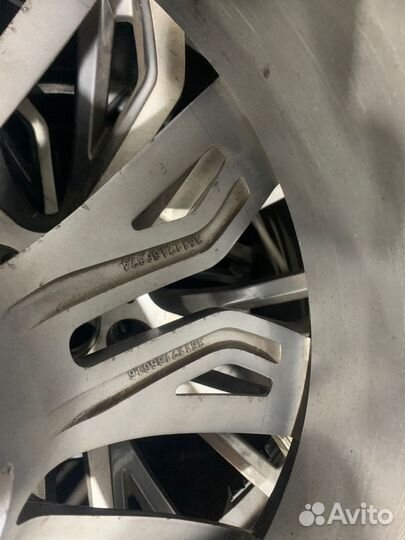 Колеса bmw M Perfomance R21 комплект