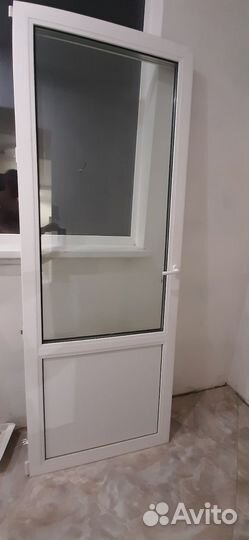 Дверной блок на балкон