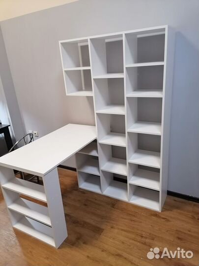 Стеллаж со столом