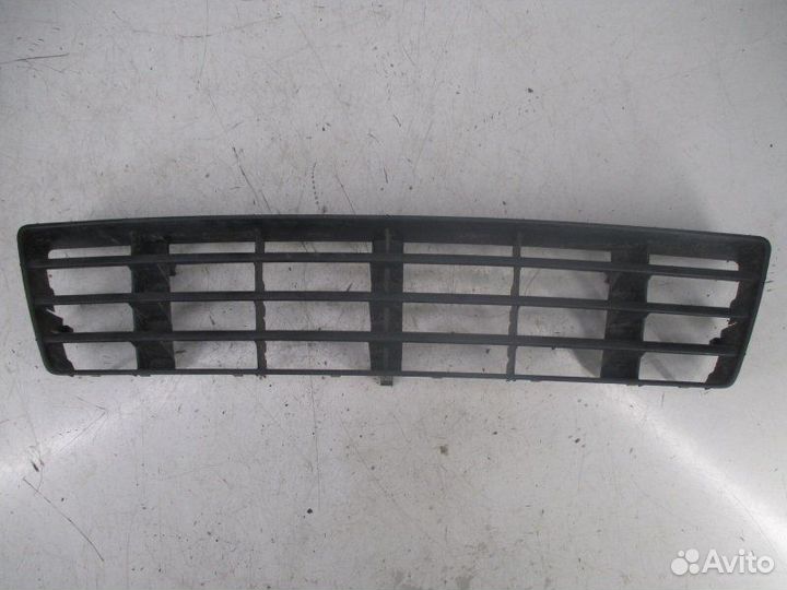 Решетка бампера передняя Audi A6 2.5 1998