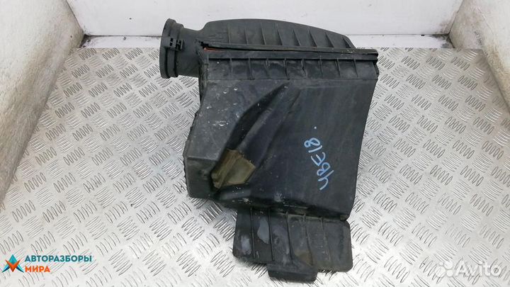 Корпус воздушного фильтра BMW 7 E65/E66/E67 2003