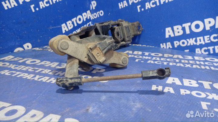 Кронштейн кпп Daewoo Nexia седан 2007