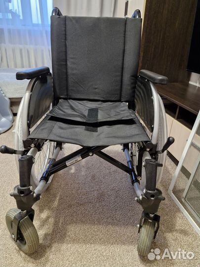 Инвалидная коляска новая для улицы