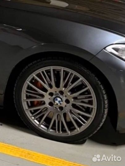 Диски bmw 2 r18 с зимней резиной