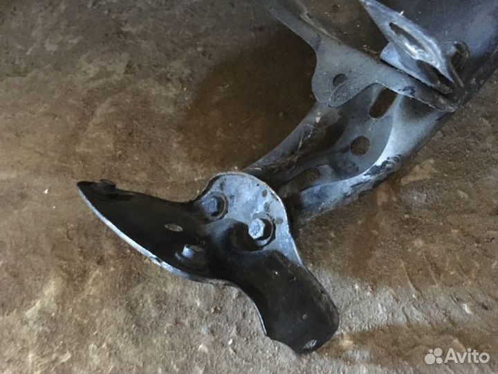 Лонжерон передний левый Skoda Octavia (A5 1Z)