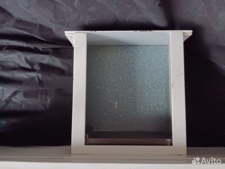 Передаточный лоток с кассовым окном