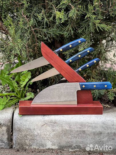 Набор кухонных ножей с подставкой