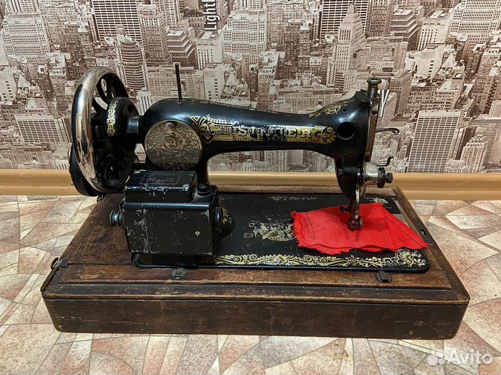 Швейная машина Singer