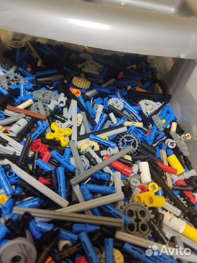 Lego Technic 42030 оригинал