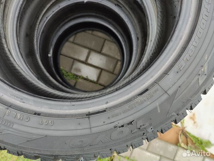 Toyo Observe Ice-Freezer 195/55 R16 87T