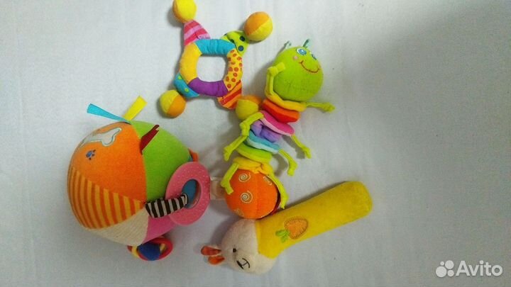 Игрушки, погремушки, прорезыватели