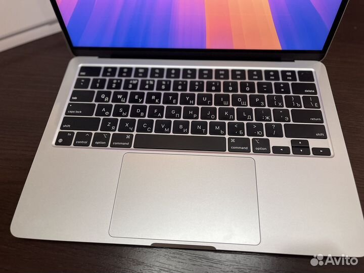 Apple macbook air 13 m2