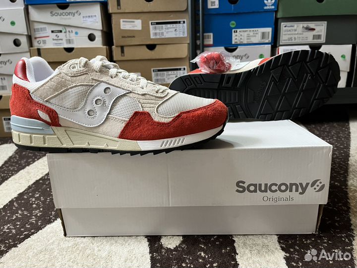 Кроссовки Saucony Shadow 5000 White/Red