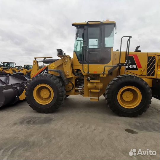 Фронтальный погрузчик Lovol FL942H, 2023