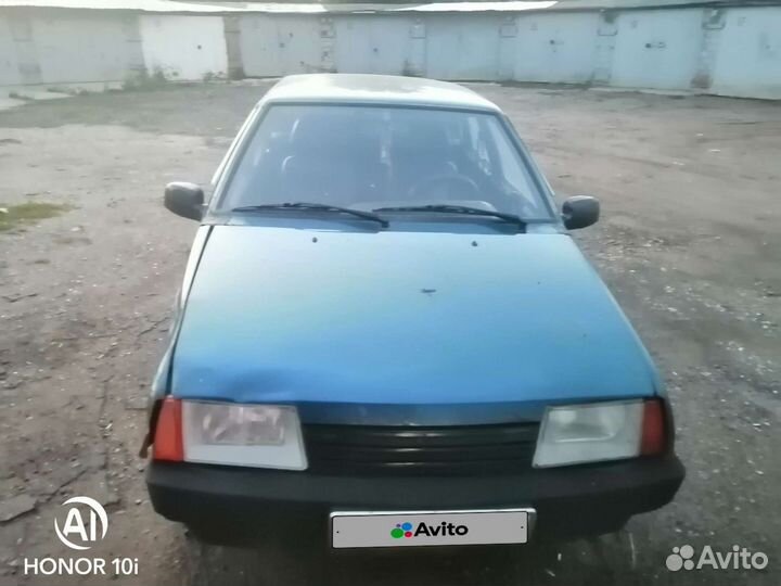 ВАЗ 21099 1.5 МТ, 2004, битый, 75 000 км