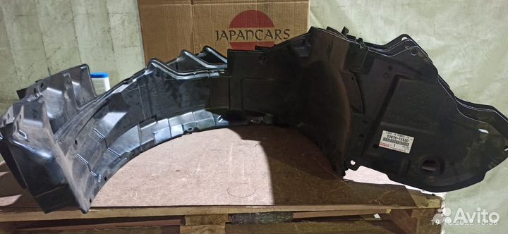 Подкрылок передний Toyota Corolla 5387612530