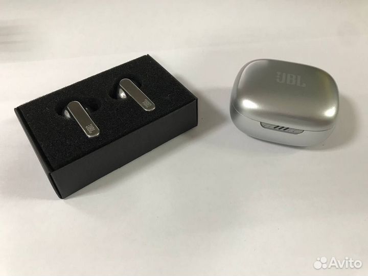 Беспроводные наушники JBL Live Pro+ (14)