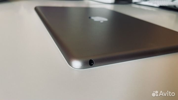 iPad 9,7 (2018) 32Гб Wi-Fi