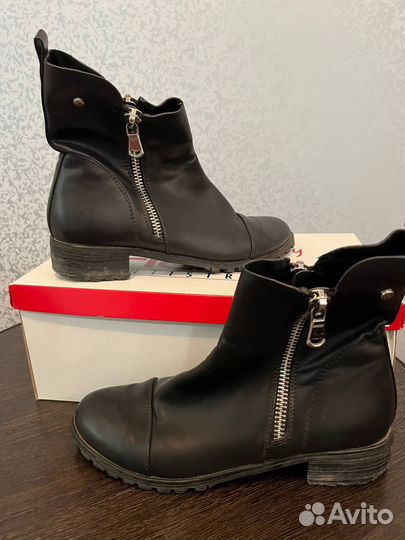 Ботинки женские