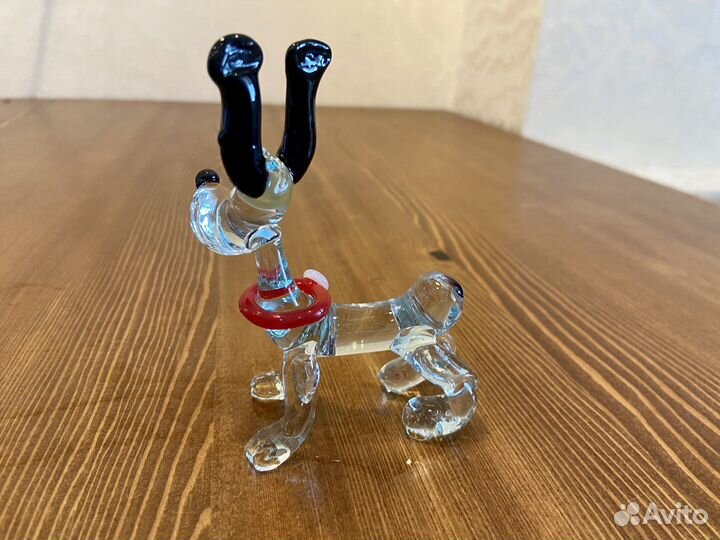 Фигурка собака стекло