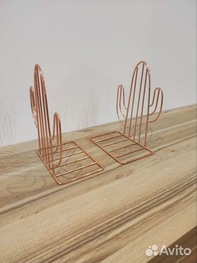 Подставка (держатель) для книг 