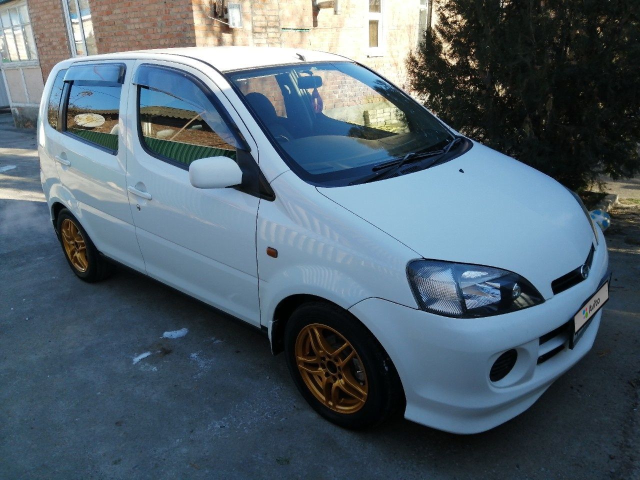 Daihatsu YRV: фото владельца