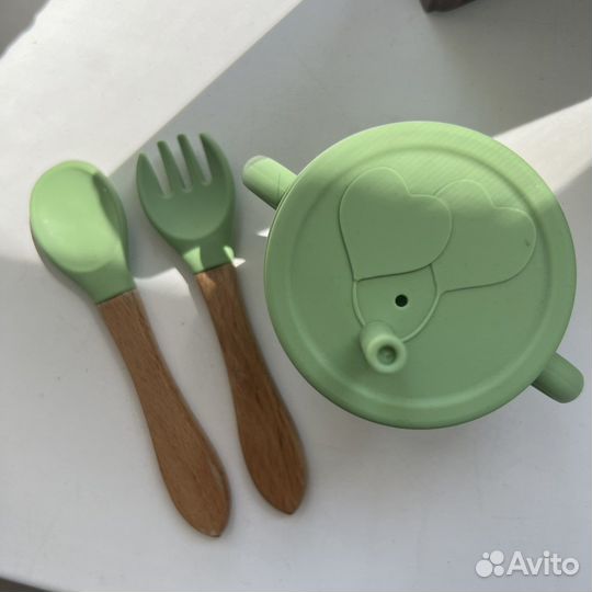 Поильник непродивайка + столовые приборы