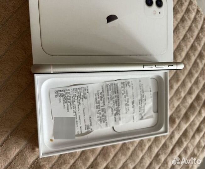iPhone 11, 256 ГБ