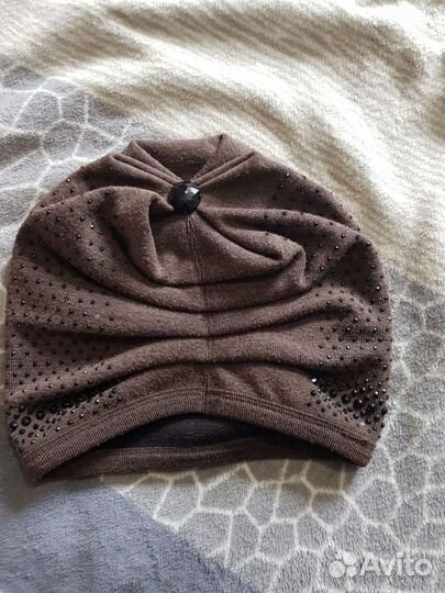 Шапка женская, разные, 5 штук