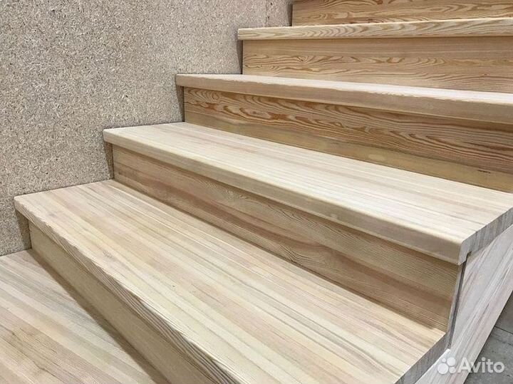 Ступени из дерева лиственница PLT-4450