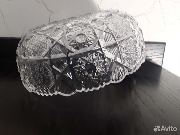 Большая хрустальная ваза для фруктов