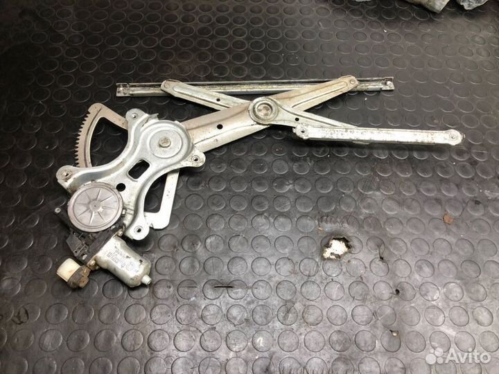 Стеклоподъемник Mitsubishi Pajero Sport 2