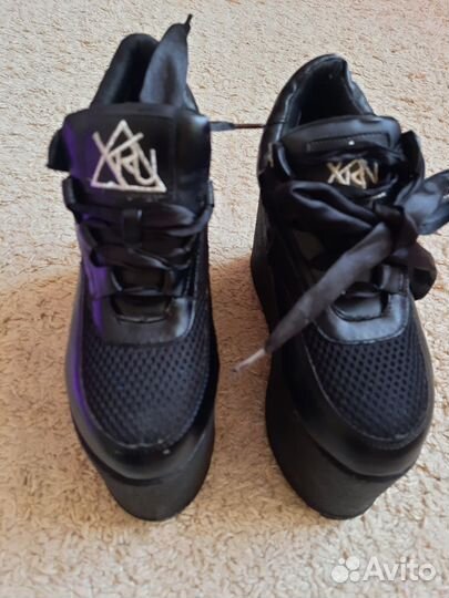 Ботильоны на платформе