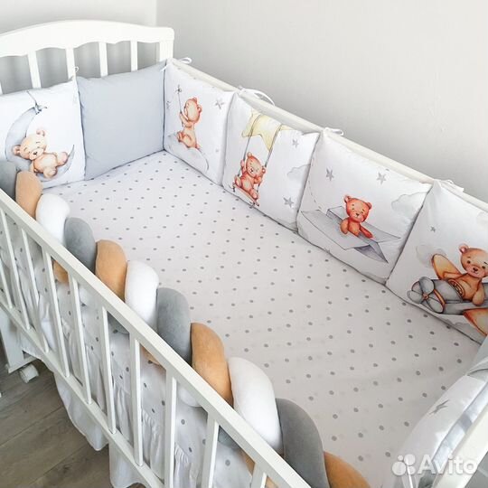 Бортики в детскую кроватку (в наличии)