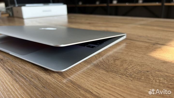 MacBook air 2020 m1/16 silver